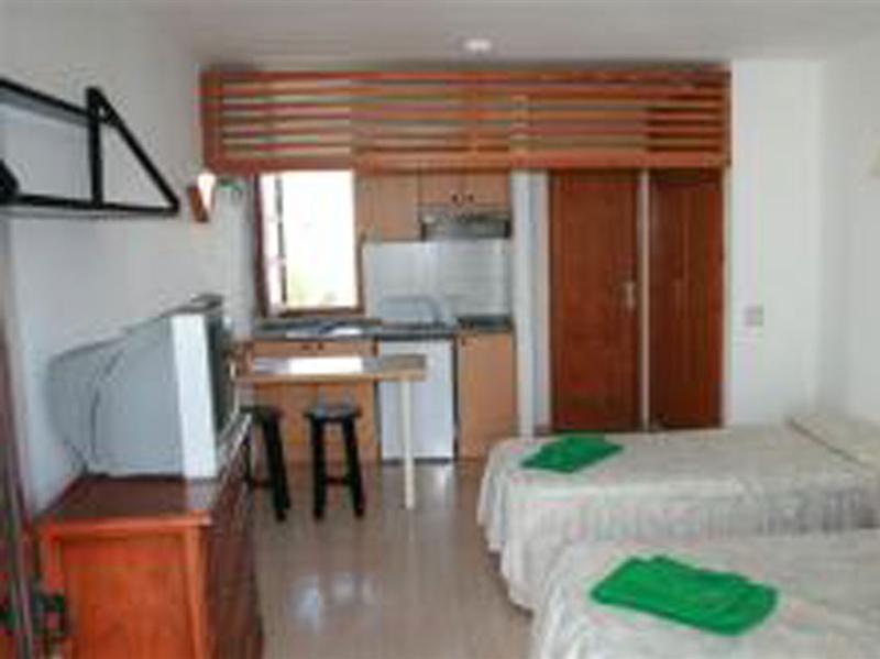 Apartamentos Las Lilas (Adults Only) Пуерто-дель-Кармен Екстер'єр фото